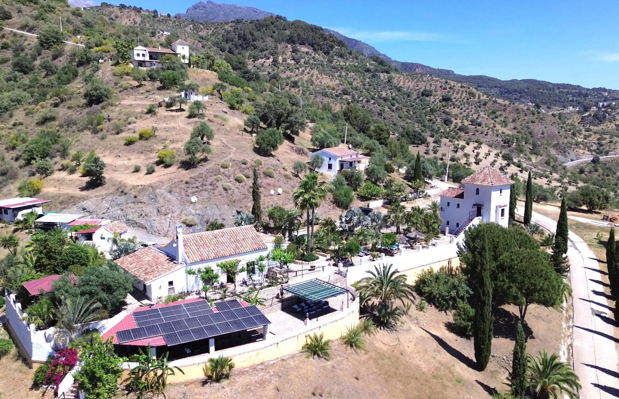 Castle Tower Apartment In Rural Holiday Park 'Bernard' Tolox Exterior photo