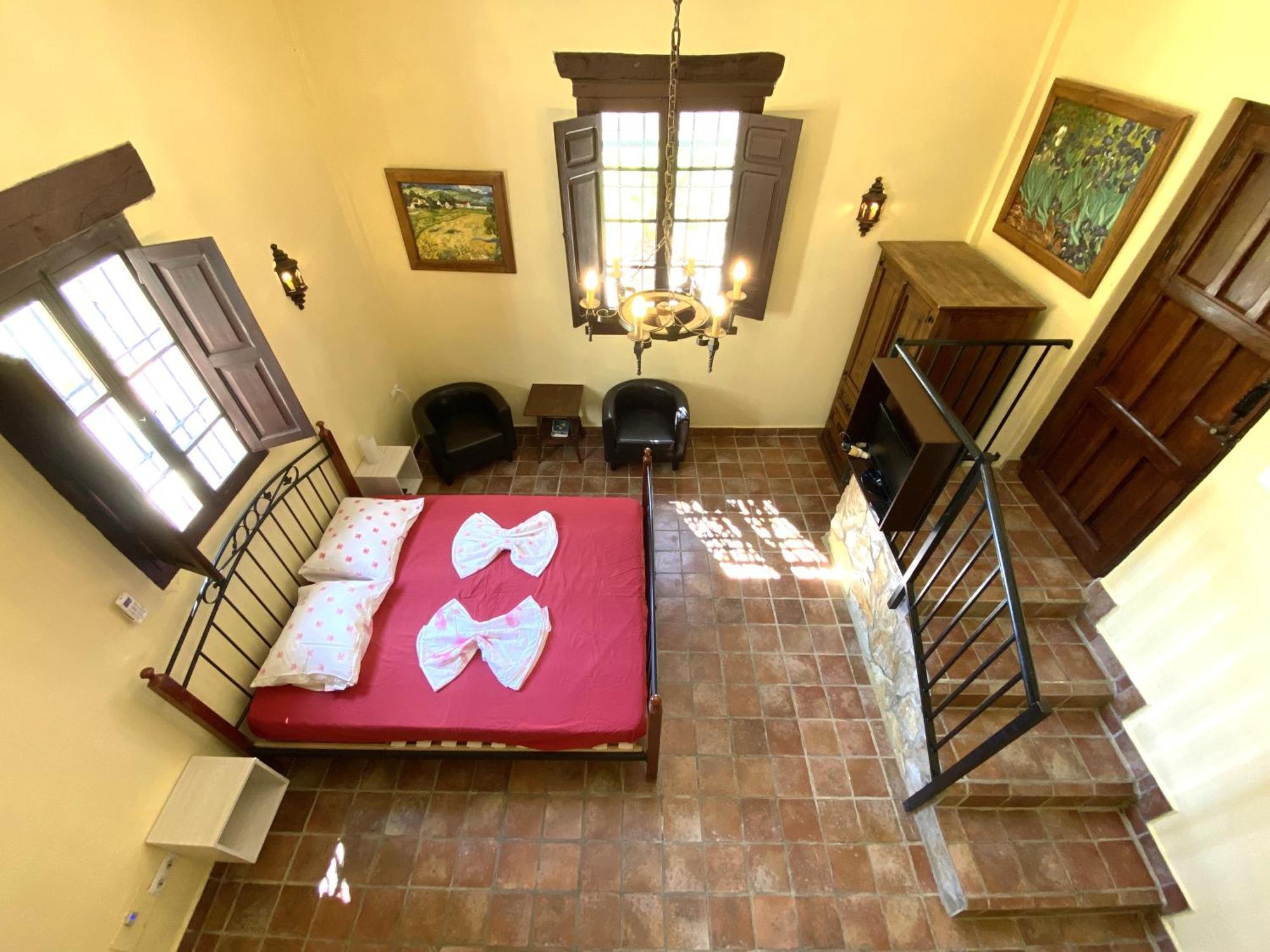 Castle Tower Apartment In Rural Holiday Park 'Bernard' Tolox Exterior photo