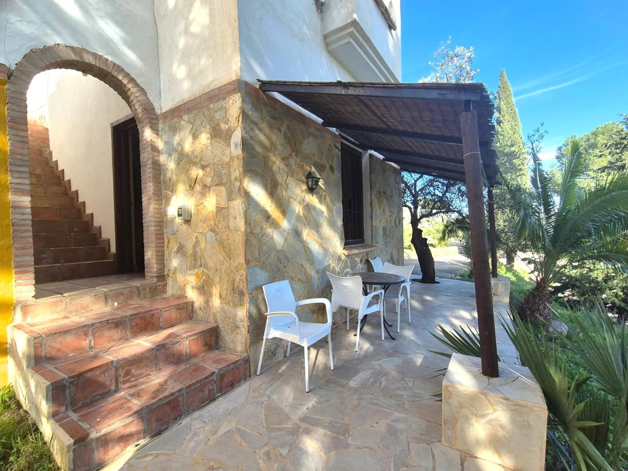 Castle Tower Apartment In Rural Holiday Park 'Bernard' Tolox Exterior photo